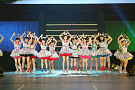 AKB48グループ東京ドームコンサート～するなよ？するなよ？卒業発表絶対するなよ？～」最終日公演より (C)AKS