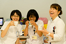 グランプリに選ばれた瀬戸優子さん作品「笑顔チャージ！」