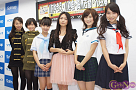 左からHINA(Tomato n' Pine)・WADA(Tomato n' Pine)・小池唯・川村ゆきえ・高木古都・大谷澪