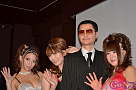 左から織田真子、暮野ソフィア、鼠先輩、美杉あすか