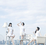 Perfume 「レーザービーム/微かなカオリ」(通常盤)ジャケ写 (C) 徳間ジャパン