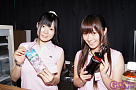 マップ劇場 カフェっ娘 まり(左)・ゆうみん(右)