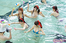 アイドル100人水泳大会