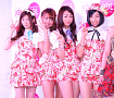 左からSUPER☆GiRLS 八坂沙織・志村理佳・荒井玲良・田中美麗