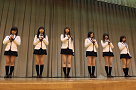 東日本大震災復興支援特別公演～誰かのためにプロジェクト2013～より (C) AKS