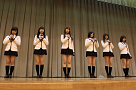 東日本大震災復興支援特別公演～誰かのためにプロジェクト2013～より (C) AKS