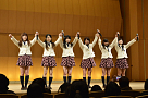東日本大震災復興支援特別公演～誰かのためにプロジェクト2013～より (C) AKS