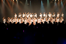 東日本大震災復興支援特別公演～誰かのためにプロジェクト2013～より (C) AKS