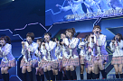 『「思い出せる君たちへ」～AKB48全グループ公演～』初日より (C) AKS