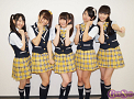 アイドルカレッジ 左から海老原優花・宮城乃奈実・齋藤綺咲・床爪さくら・重本未紗