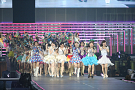 「AKB48・2013 真夏のドームツアー～まだまだ、やらなきゃいけないことがある～」ナゴヤドーム公演(2日目)より (C)AKS
