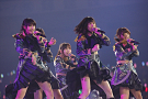 「AKB48・2013 真夏のドームツアー～まだまだ、やらなきゃいけないことがある～」東京ドーム公演(3日目)より (C)AKS