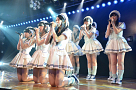 AKB48劇場8周年特別記念公演より (C)AKS