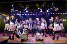 4月24日 AKB48チーム4「アイドルの夜明け」公演 初日より (C)AKS