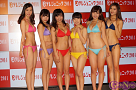 日テレジェニック2014 左から小泉ここ・市川咲・葉月あや・前田美里・石岡真衣・藤村椿