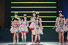 AKB48グループ東京ドームコンサート～するなよ？するなよ？卒業発表絶対するなよ？～」最終日公演より (C)AKS