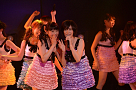 大人AKB48 塚本まり子卒業公演より (C)AKS