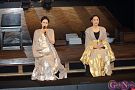 中谷美紀(左)・神野三鈴(右)