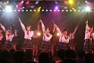 AKB48チーム8「PARTYが始まるよ」の様子(C)AKS