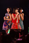 「drop‐ドロップ‐」真夏のLIVE!~さくまー集まれ!~より (C)東北新社