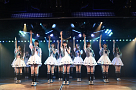 AKB48「イヴはアダムの肋骨あばらぼね」の様子 (C)AKS