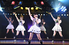 AKB48「イヴはアダムの肋骨あばらぼね」の様子 (C)AKS
