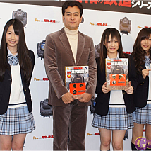 左から高田志織・石原良純・小野晴香・出口陽