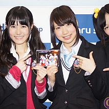 Punch? CATy! 左からちーちゃん・みおちん・あすみん・ゆいぱん