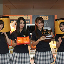 SUPER☆GiRLS (C) エイベックス・マーケティング