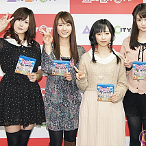 左から高木古都、山口沙紀、篠原愛実、朝倉由舞