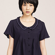 能年玲奈　(C) レプロエンタテインメント