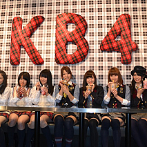 AKB48 カフェ＆ショップ なんばのプレオープンに駆け付けた AKB48＆NMB48のメンバー (C) AKS