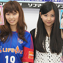 橘ゆりか（左）・倉田瑠夏