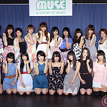 舞台『ハムレット～赤いキツネとみどりのハムレット～ 』制作発表会見より