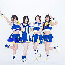 mobcastガール 左から高橋胡桃・森田美位子・三宅ひとみ・橋本楓