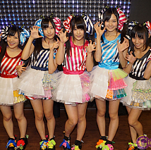 アイドル妖怪カワユシ♥ 左から天木じゅん・黒木ひなこ・川村虹花・黒瀬サラ・早瀬愛夢