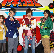 左から梨里杏・平牧仁・志尊淳・横浜流星・森高愛