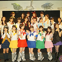 舞台「RIN-RIN-RIN～ヒーローはいつも君のそばにいる～」月組公演より