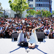 マチ★アソビVol.12のエンターテイメントイベントに出演した藍井エイル＆ELISA