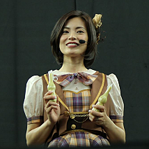 塚本まり子さん　(C)AKS