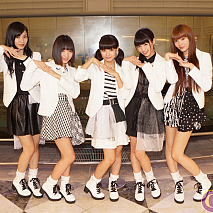 夢みるアドレセンス 左から小林玲・京佳・荻野可鈴・山田朱莉・志田友美