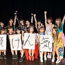 チーム・負けん気 デビューシングル「無限、Fly High!!」リリースイベントより