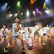「HKT48全国ツアー～全国統一終わっとらんけん～」より (C)AKS