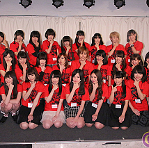 舞台「戦国降臨ガール・ReBirth(リバース)」出演者お披露目会見より