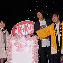 キットカット 受験生応援　東京タワー点灯式より