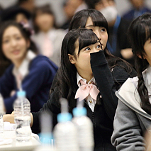 指原莉乃座長公演が発表された瞬間の写真 (C)AKS