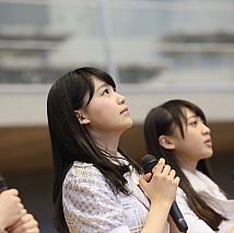 AKB48グループ 「誰かのために」プロジェクト復興支援活動の様子 (C)AKS