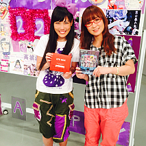 高城れに(左)・奥華子(右)