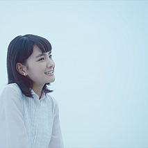 葵わかなが出演するアート引越センター新TV-CM『コマソン』篇より