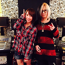 藍井エイル(左)・GLAY HISASHI(右)